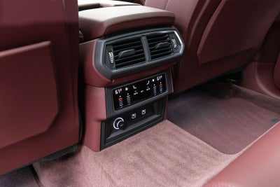 2026 Lamborghini Urus SE